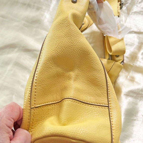 BUCKET BAG, LEATHER, YELLOW, TOP ZIPPER, ADJUSTABLE STRAP, POCKETS, by THE SAK, - Picture 10 of 16